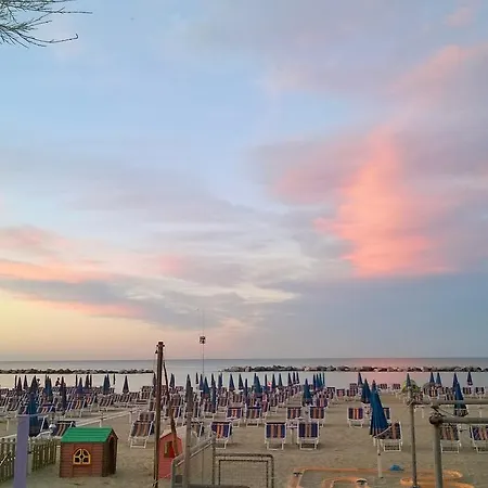 Gabbiano Sul Mare Nuova Gestione Готель