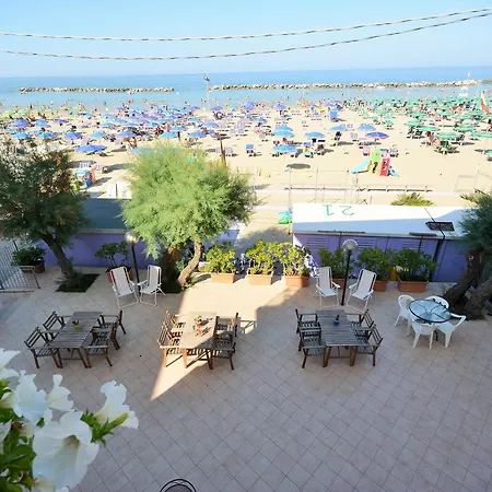 Gabbiano Sul Mare Nuova Gestione Готель
