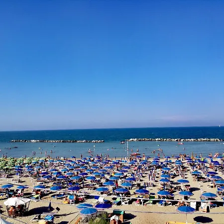Gabbiano Sul Mare Nuova Gestione 3* Белларія-Іджеа-Марина